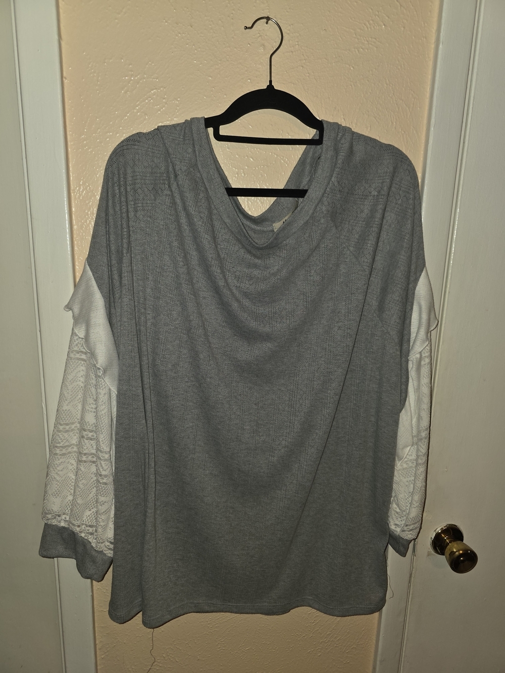 Haptics by Holly Harper Gray Oversized Colorblock Lace Knit Sleeve Top 3X